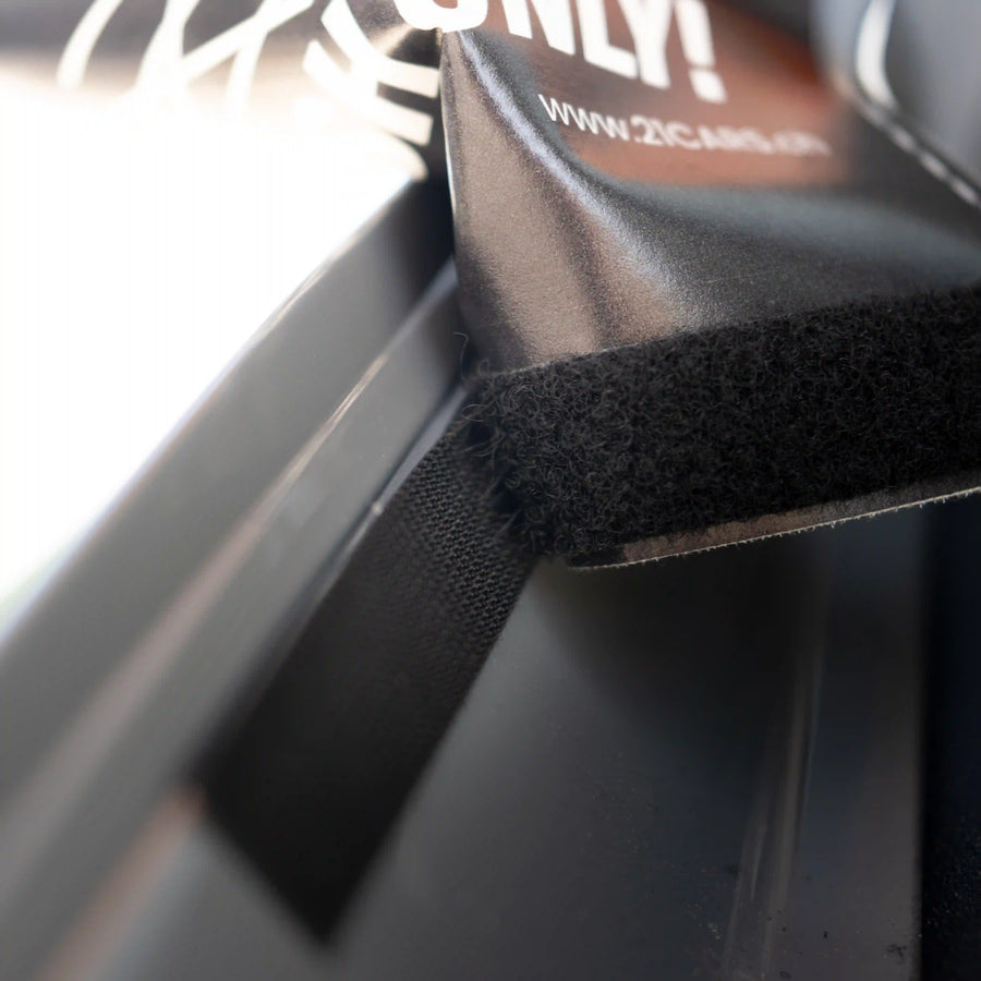 3M-Tape am Lack ankleben