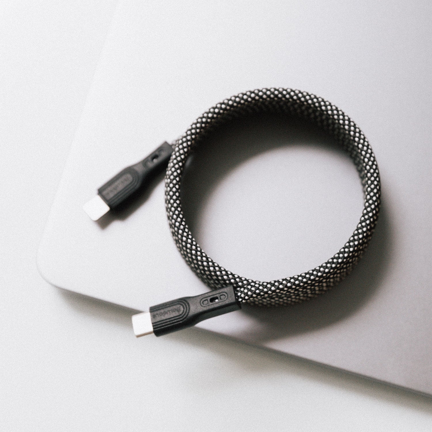 Magnetic Charging Cable USB-C & Lightning - Fast Charge | 1 Meter